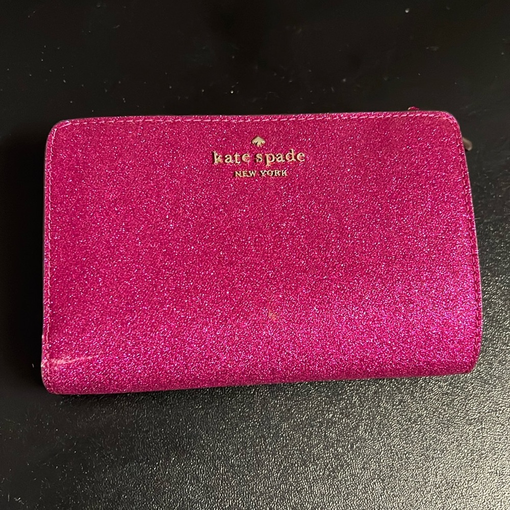 Kate Spade ♠️ Lola glitter boxed medium compact wallet in pink